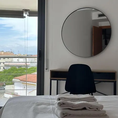 Duplex En Primera Linea De Playa Con Gran Terraza Y Piscina Comunitaria 罗萨斯