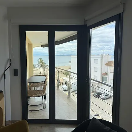 Apartament Duplex Delante Del Mar Con Gran Terraza Y Piscina Comunitaria Roses
