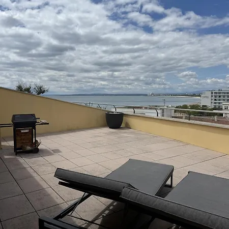 Duplex Delante Del Mar Con Gran Terraza Y Piscina Comunitaria Apartament Roses